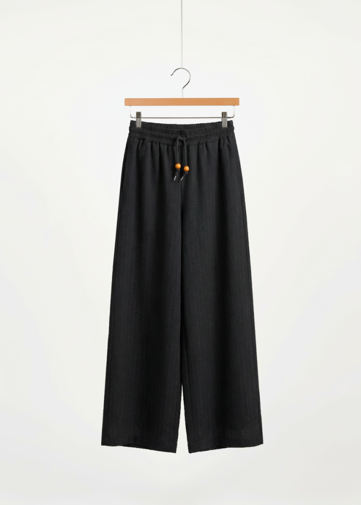 دسته بندی: پوشاک، شلوار | نام محصول: دامن شلواری جیب کراس | رنگ: مشکی